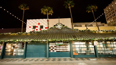 Santa Monica 3rd st Market Pavillion