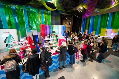 Old Navy and PopSugar's holiday pop-up covered 3,000 square feet with a gifting station, multiple photo ops, a lounge, and an area to decorate holiday cards.