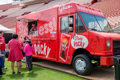 Pocky Truck Delighting Attendees at a Corporate Family Fun day at the Los Angeles Memorial Coliseum