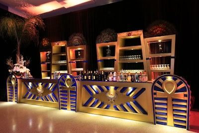 Rrivre Works designed a custom Tut-inspired bar for the after-party.