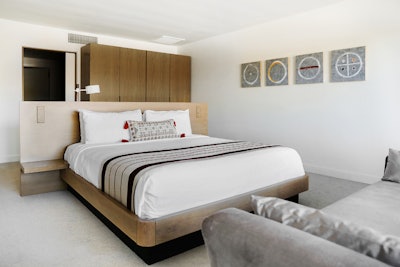 Tranquility Suite King Bed2