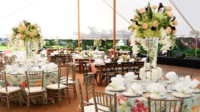An unforgettable wedding with alternating table settings and dramatic floral centerpieces