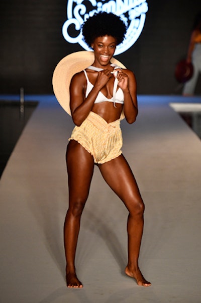 The show sought models of diverse races, sizes, and abilities. More than 900 people attended the show, which featured performances throughout the evening by the singer Justine Skye.