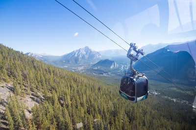 Instead of the usual breakfast at the hotel on the morning of the second day, attendees grabbed to-go grub and headed to the top of nearby Sulphur Mountain on the Banff Gondolas to start the day.