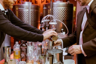Take your event to another level with step-by-step interactive cocktail lessons.