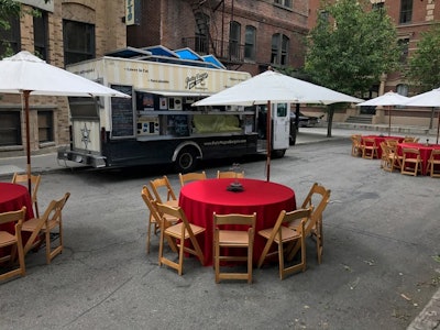 Our Event Catering can handle all your gourmet lunch needs. We can also call on food trucks to give you and your guests a taste of Los Angeles’ food scene.