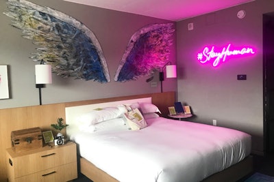 Kimpton collaborated with Los Angeles-based artist Colette Miller, founder of the Global Angel Wings Project, to create a custom mural for the room.