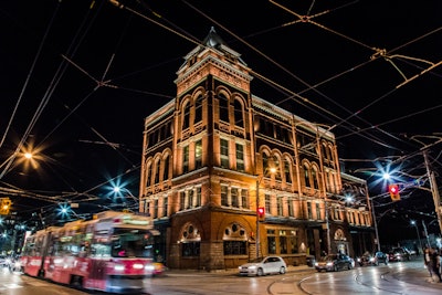 The Broadview Hotel, luxury boutique hotel and historic gathering spot since 1891 for weddings, meetings, and events.