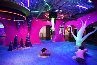Another celebrity collaboration was a bit more whimsical. Singer Kesha created Deep Sea Gallery: Welcome to My Mind, a surreal, colorful room that fused sea and space, using plenty of glitter, neon, and props.