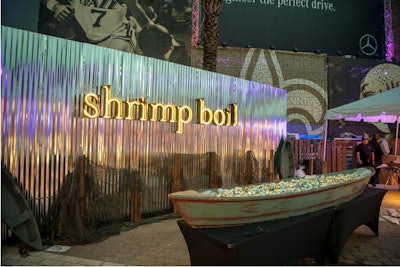 The event's catering played off the idea of the New Orleans' tradition of a Cajun shrimp boil.