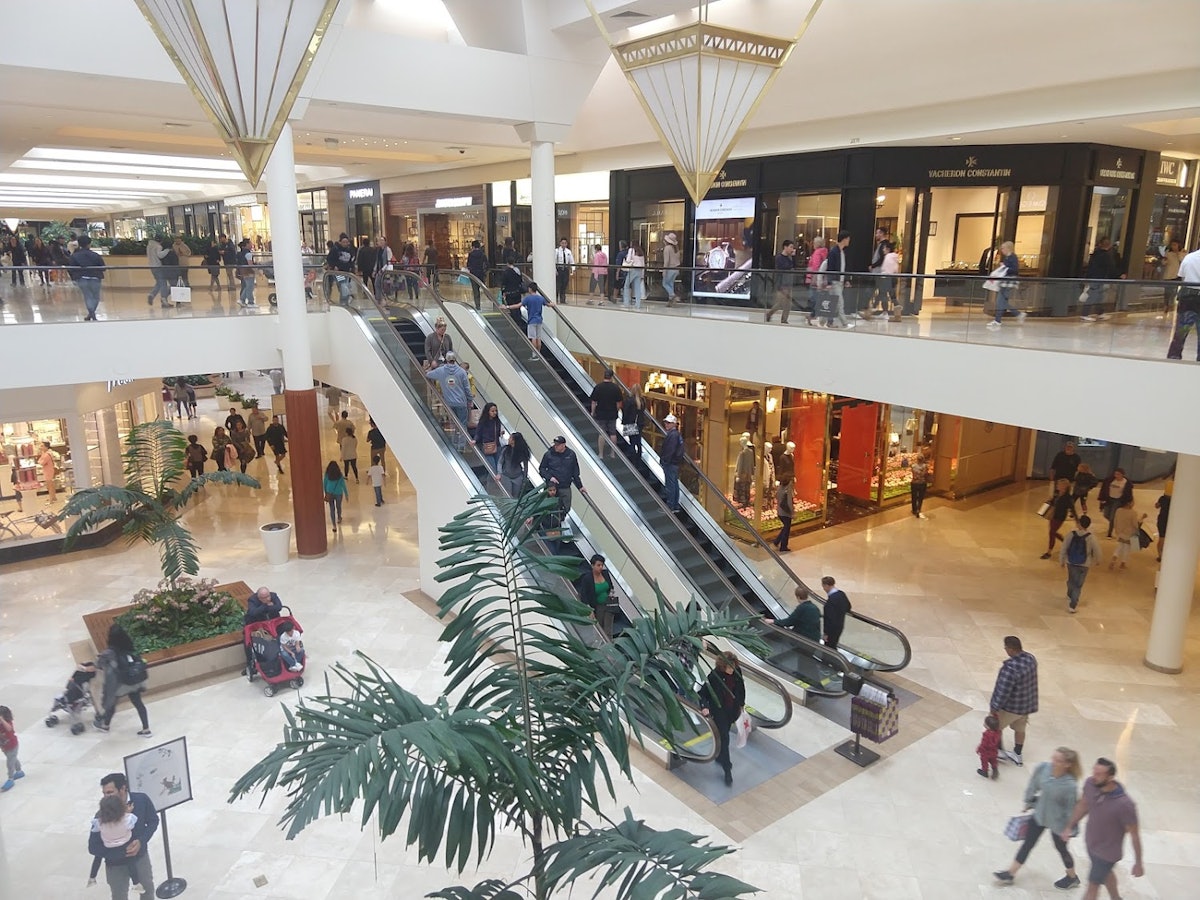 Shops at South Coast Plaza  The Best High-End Shopping