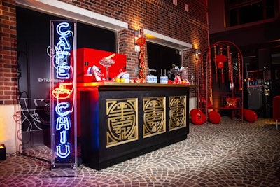 After dinner, guests could stop by 'Café Chiu' for tea and other drinks.