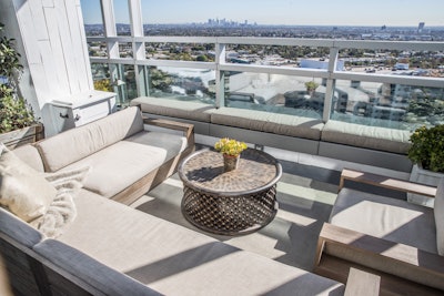 Hills Penthouse West Hollywood 347c