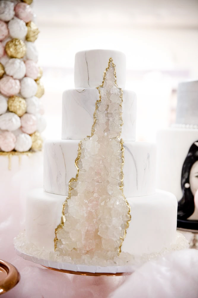 EDIBLE SUGAR DIAMONDS Wedding Cake Jewelry Decoration 