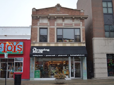 Lincoln Square Building
