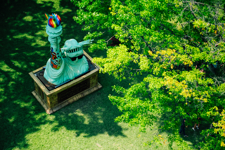Founders Entertainment commissioned a Statue of Liberty sculpture, which featured on-theme graffiti and a rainbow torch.