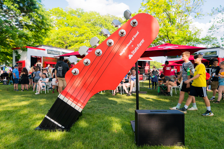 State Farm’s music-theme pop-up, which is traveling to eight music festivals across the country this summer, encourages fans to take a small action—through dancing, singing, performing, or listening—to support local organizations that give access to music education for underserved students. The pop-up, which was produced by the Marketing Arm, offered stations including a record store, a silent disco, an infinity room-style recording studio. Every interaction in each station was converted into currency, with State Farm contributing as much as $500,000.