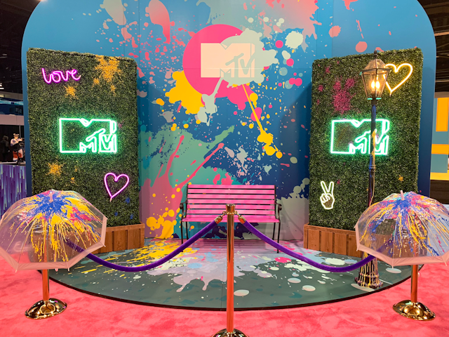 Vidcon 2019 Activations From Youtube Mtv Facebook Bizbash