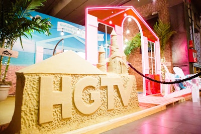 HGTV Magazine’s sixth annual Block Park, held in New York in August, featured an HGTV logo made from sand. Rubik Marketing designed and produced the event.