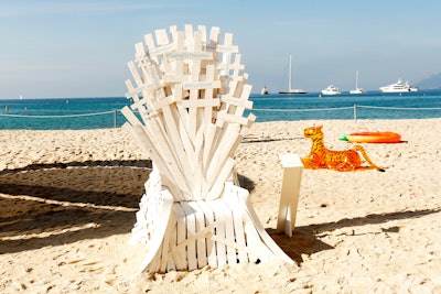 While the hashtag symbol might not be the official Twitter logo, it certainly evokes the brand. So for its Cannes Lions beach takeover in June, Twitter partnered with Wonderland Agency to create a photo op-friendly space with plenty of hashtags. As a tribute to the final season of Game of Thrones, a take on the iron throne was made with white boardwalk wood in the shape of hashtags. See more: 10 Highlights From Twitter's Cannes Lions Beach Takeover