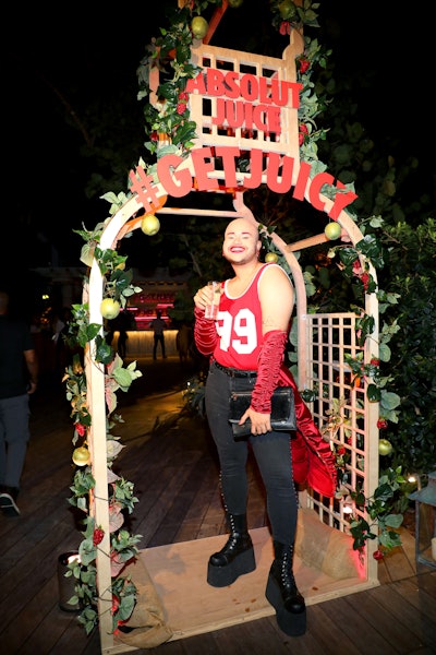 Glitter covered apples and strawberries adorned the bottle silhouette trellis that served as the entrance.