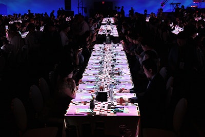 The projections at each place setting consisted of three different stories, including one that featured Las Vegas-inspired imagery.