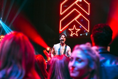 For the graduation portion, Darren Criss was named valedictorian and performed a set featuring songs from 1998, the year Barry’s was founded. Prior to the performance, graduation caps were handed out to audience members.