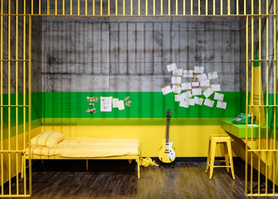 Dave’s Killer Bread hosted a prison-theme restaurant pop-up in early 2019 in Toronto. The space, which aimed to educate the public about ex-offenders, featured a station where attendees could pick up prison-style phones to listen to the stories of former inmates. A prison cell was designed to mimic that of Dave's Killer Bread's co-founder Dave Dahl, who spent 15 years in prison. Mosaic Experiential Marketing produced the pop-up, which also raised money for two charities that give ex-offenders and at-risk communities a second chance. See more: Does This Restaurant Pop-Up Glamorize Prison Culture?