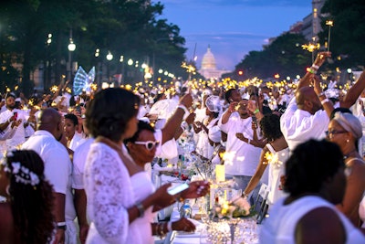 8. Dîner en Blanc