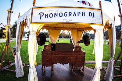 A DJ used a phonograph to spin modern takes on Victorian classics.