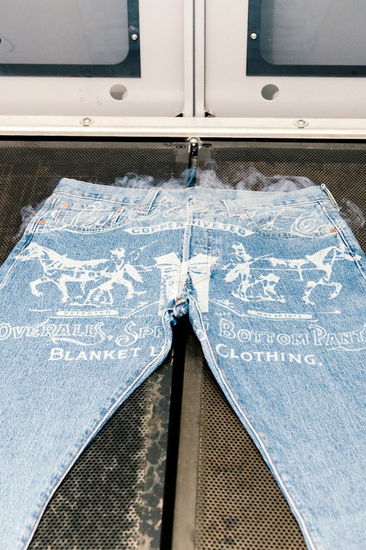 Guests could customize their jeans (either purchased onsite or brought to the pop-up) via Future Finish laser-powered technology that provided more than 40,000 options to creative consumers.