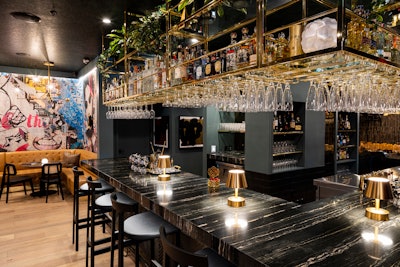S Bar