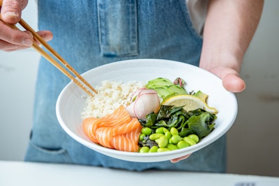 Yesterday, former Sasabune chef Ei Hiroyoshi launched Skinny Fish, a delivery-only restaurant that offers California-inspired Japanese food using cauliflower rice. Dinner delivery is available daily through Postmates, UberEats, and DoorDash. “I never imagined I’d be introducing Skinny Fish during a global pandemic. My team and I went back and forth about delaying, but ultimately decided that now more than ever, we’re in a unique and fortunate position to be able to contribute to the community,' said Hiroyoshi in a statement. 'People need nourishment, people need to stay home, and people need to work—including the vendors who supply our fish and produce—and Skinny Fish can help support all three.”