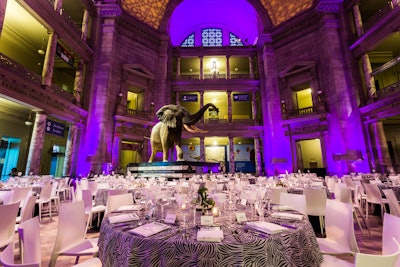Seated dinners up to 400 guests in the Rotunda