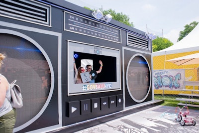 The DirecTV Now activation, which was created by experiential agency Blue Revolver, featured an oversize boombox along with an 80s-theme urban playground setting with tricycles, a basketball hoop, and funky graffiti. Festivalgoers could play DJ inside the larger-than-life boombox and snap pics for social media. See more: 23 Must-See Brand Experiences From This Year's Governors Ball