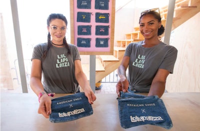 Keen to showcase its ability to personalize denim, American Eagle set up a two-story structure on festival grounds. On the first floor, staffers customized denim pouches with Chicago-centric sayings that changed every day. Festivalgoers formed a line outside the activation to get screen-printed bags. The top floor offered Wi-Fi, phone chargers, and a hot festival commodity: shade. It also displayed customized jean styles. See more: Lollapalooza 2018: How Brands Such as Toyota and American Eagle Drew Guests In—And Kept Them Cool