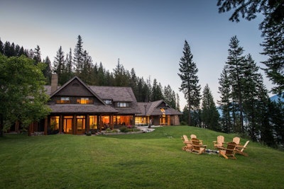 Mountain Trek, a luxury health and fitness retreat in British Columbia, reopens to small groups next month. The fall program focuses on providing guests with anxiety management, sound sleeping, and immunity-boosting techniques.