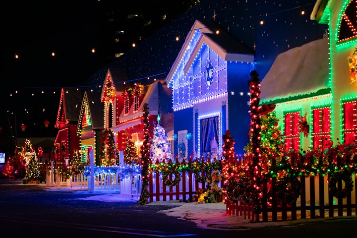 Restaurant In Danbury Ct Open On Christmas Day 2022 Creative Holiday Activations, Pop-Ups, Drive-Throughs, And Events From 2020  | Bizbash