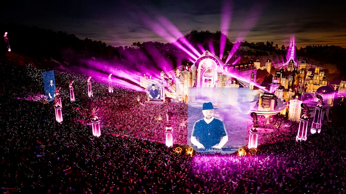 Virtual online music festival