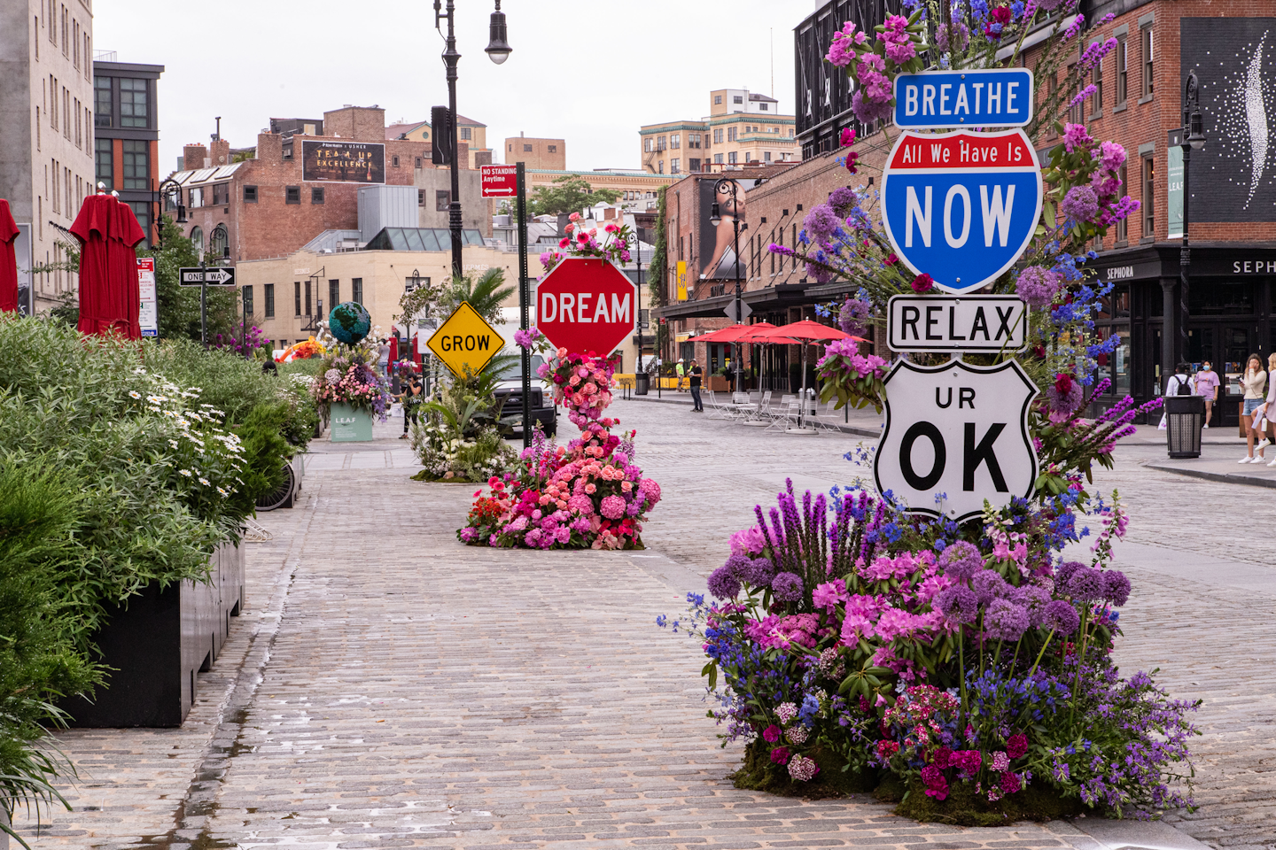 How Did One Million Flowers Spring Up In New York City A Look At The L E A F Festival Of Flowers Bizbash
