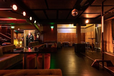 Lion's Den Bar and Lounge