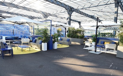 Players could also enjoy food and drinks at the on-site open-air lounge.