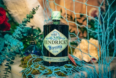 To celebrate its latest limited-edition release named Neptunia, Hendrick’s Gin created an aquatic oasis in downtown Manhattan.