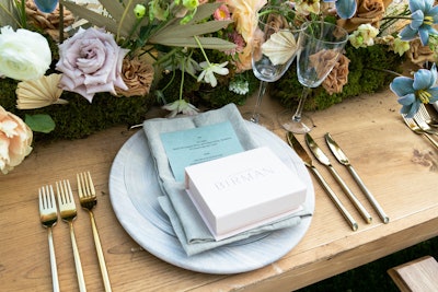 Amazon Luxury Stores Parties in the Hamptons
