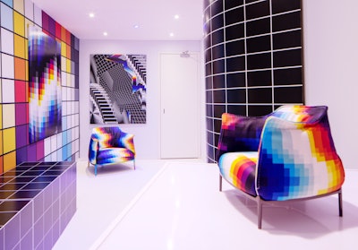 Designed to showcase the features of the Reels format, the studio featured several rooms where guests could literally step inside Pantone’s colorful art. Attendees could watch tutorials with tips, and then use AR (augmented reality) effects accompanied by music and transitions to make their own memorable Reels.