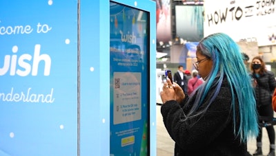 Vendgage: Experiential Vending Machine