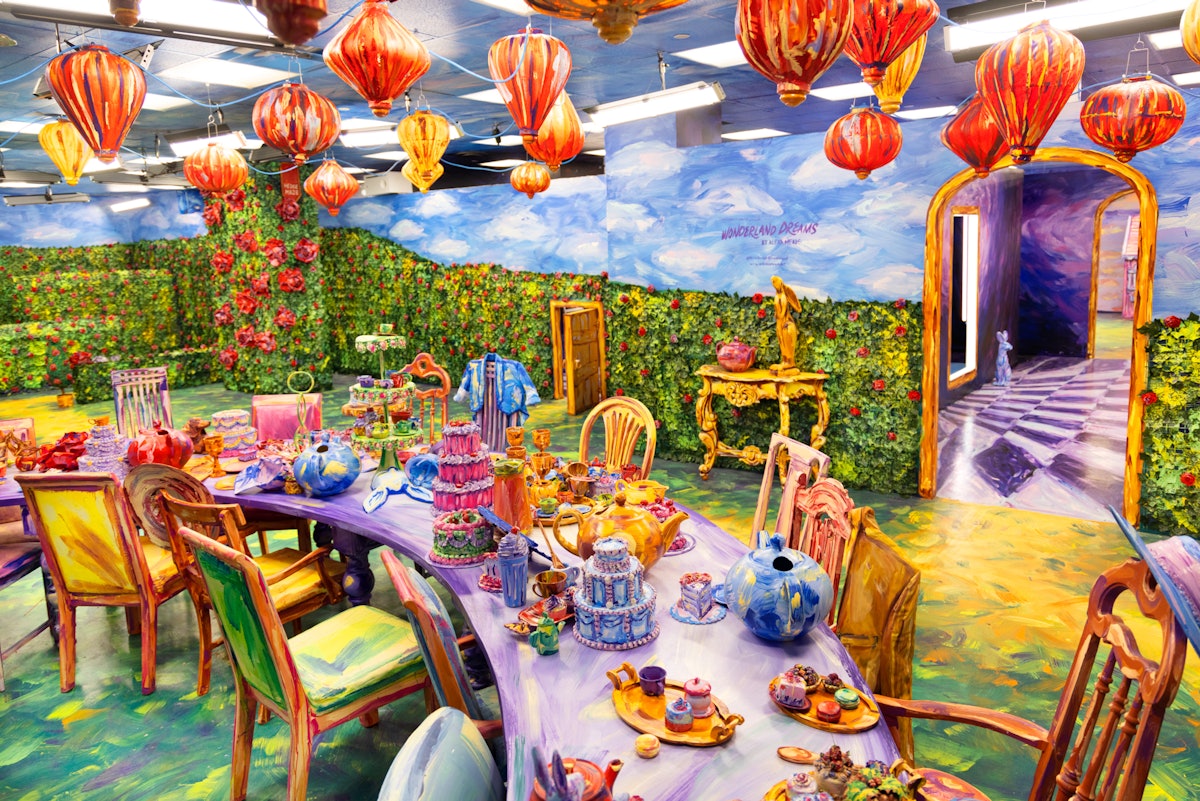 Wonderland Dreams in NYC is a new immersive wine bar experience inspired by  Alice in Wonderland