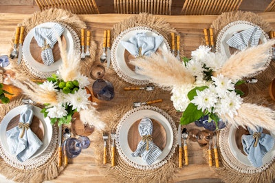 Wow Attendees with a Tablescape From ART2TABLE