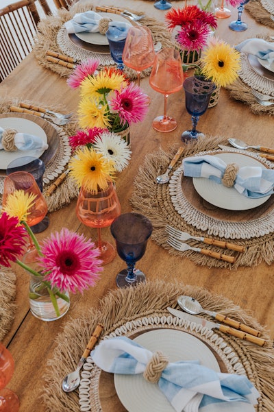 Wow Attendees with a Tablescape From ART2TABLE