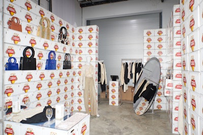 Stella and Luar also hosted a pop-up in Brooklyn that was open to the public. Commemorative merchandise—including a chalice, hoodie, crewneck, muscle tee, and t-shirt—was available at the pop-up and is now for sale nationwide at stellaartois.com/steluar.